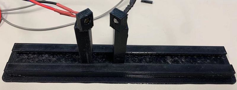 File:Rail and holders.jpg